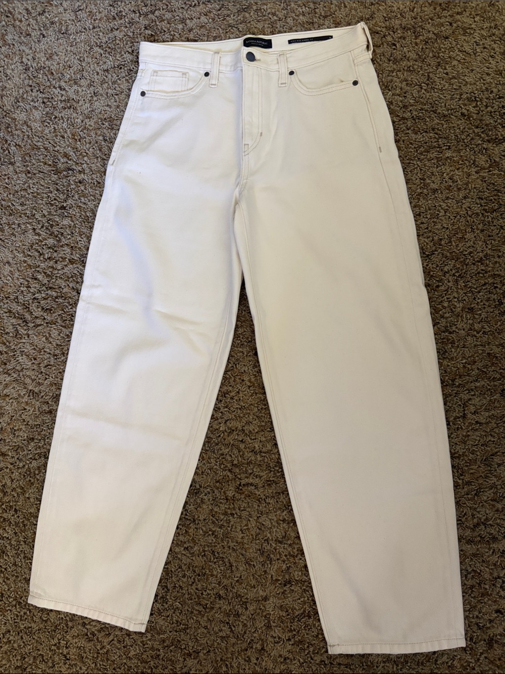 Women’s off-White High Rise Barrel Fit Jeans